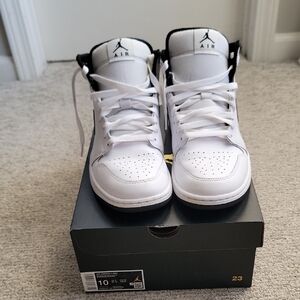Nike Air Jordan 1 Mid White Black